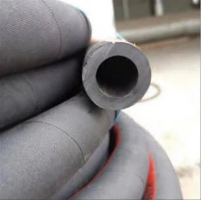 Tubu tal-gomma reżistenti għaż-żejt laminat